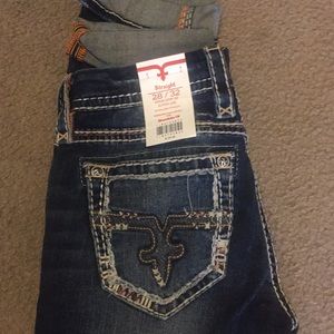 Rock Revival straight leg NWT!! 28/32 Elvina